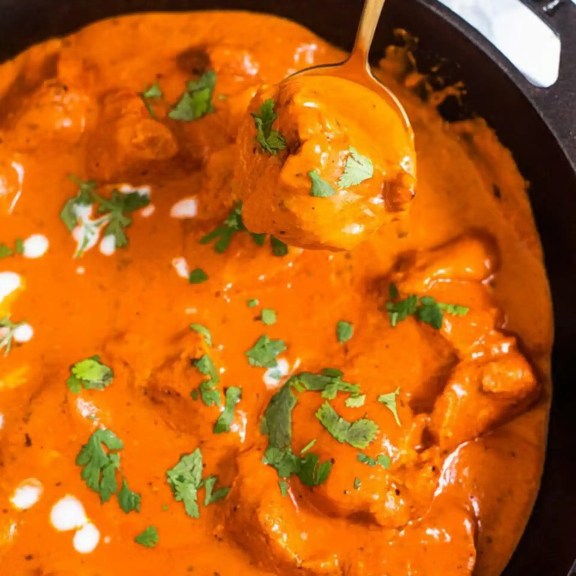 Butter chicken at Manvirros